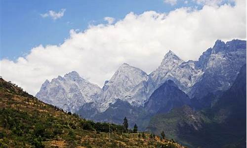 香格里拉旅游攻略必去四个景点_香格里拉旅游攻略必去四个景点图片